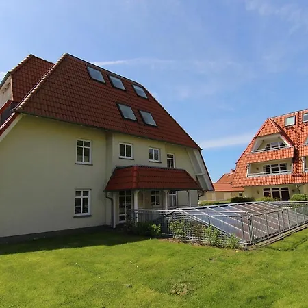 Hafenhaeuser - 18 - Ankerplatz Breege