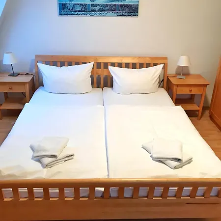 Hafenhaeuser - 18 - Ankerplatz