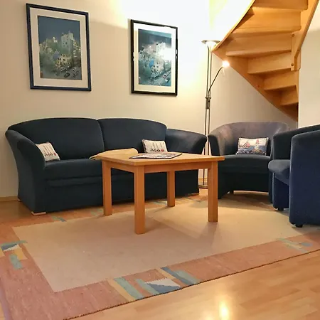 Hafenhaeuser - 18 - Ankerplatz * Breege